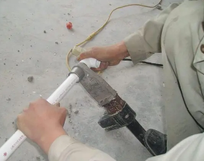 黄平漏水维修电话